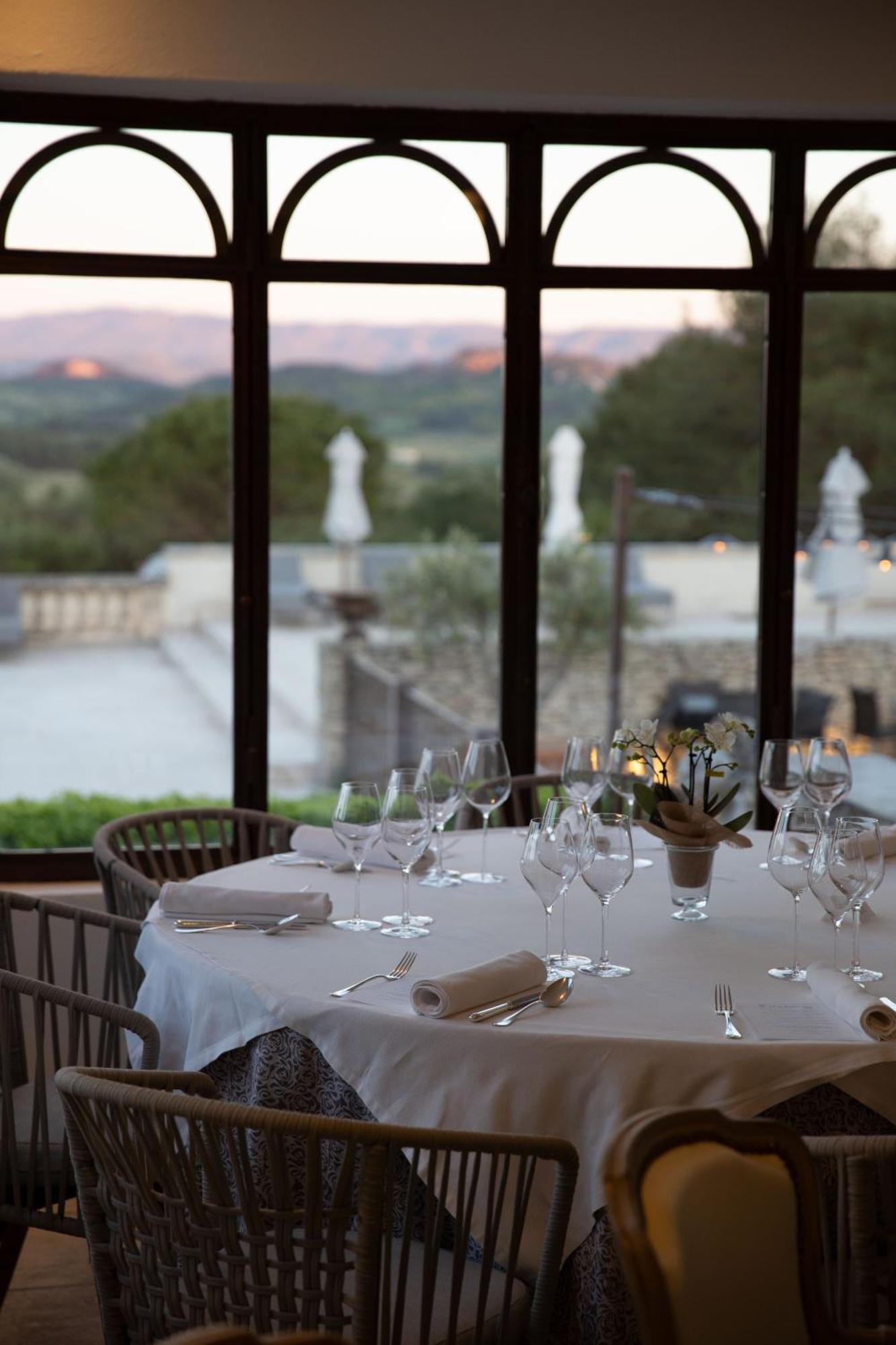Le Phebus & Spa - Relais & Chateaux Joucas Exterior photo